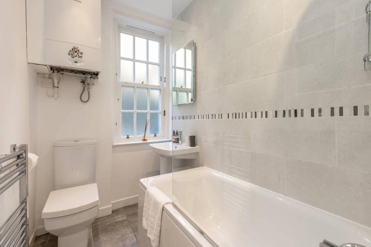 Altido Unique & Stylish Grassmarket Apt - Close To Castle 爱丁堡 外观 照片